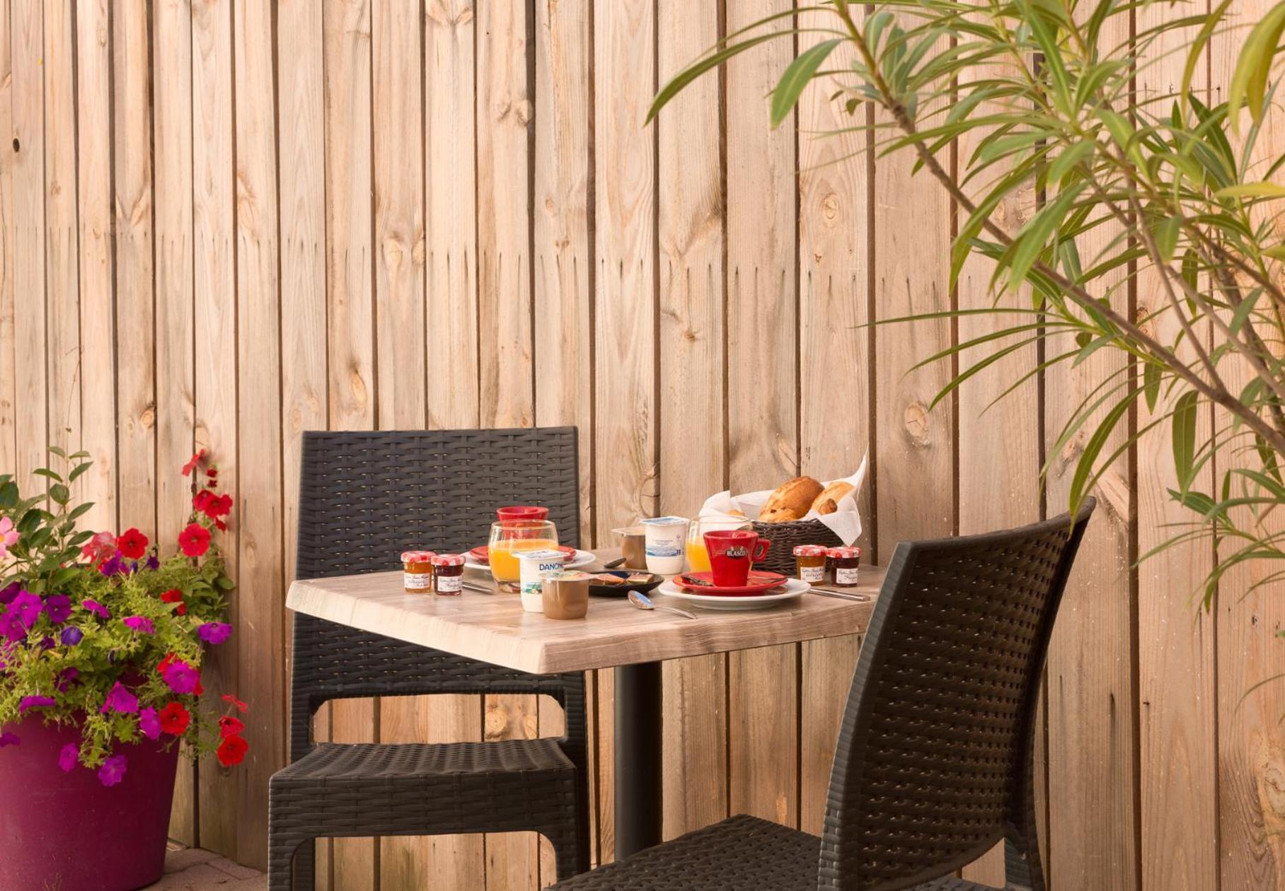 Hotel Les Sources Vernet-les-Bains Exterior photo